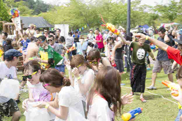 水かけ祭り